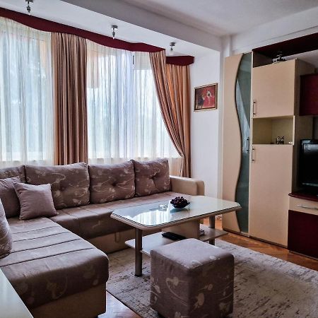 Boulevard Apartments Kumanovo Esterno foto